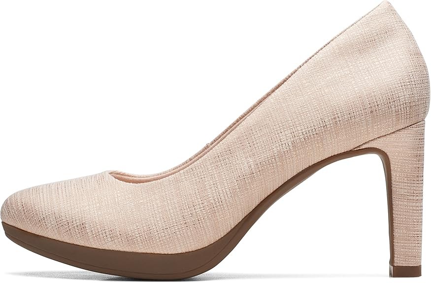 Clarks Women's Ambyr Joy Pump ( Sand Metallic Textile)