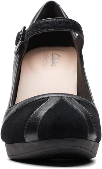 Clarks Womens Ambyr Light