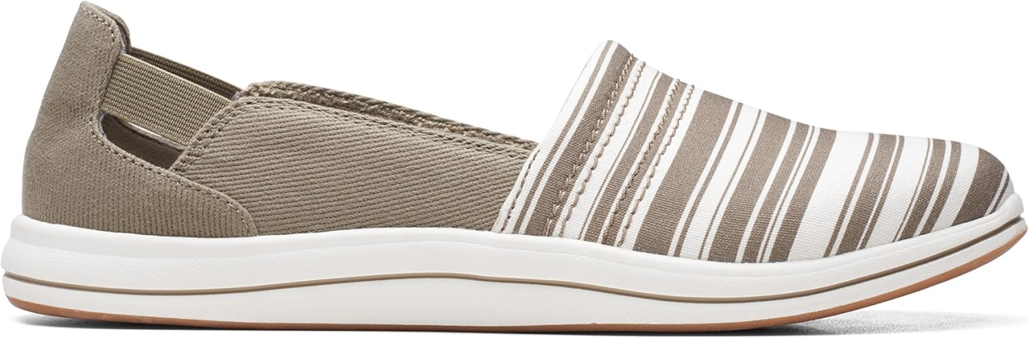Clarks Womens Breeze Step Ii (Olive/White)