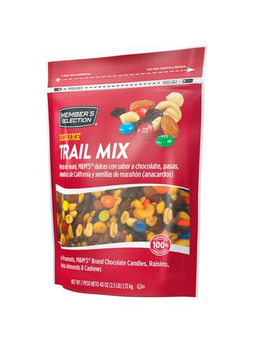 Member's Selection Deluxe Trail Mix 40 oz
