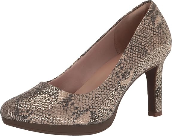 Clarks Women's Ambyr Joy Pump ( Beige Metallic Textile)